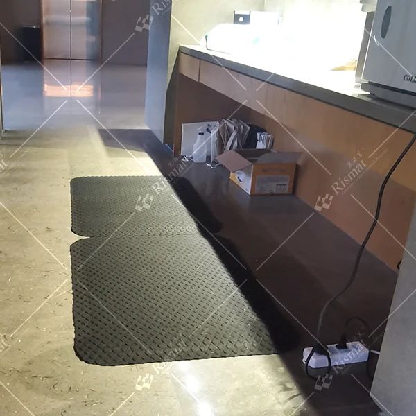 丽施美地垫